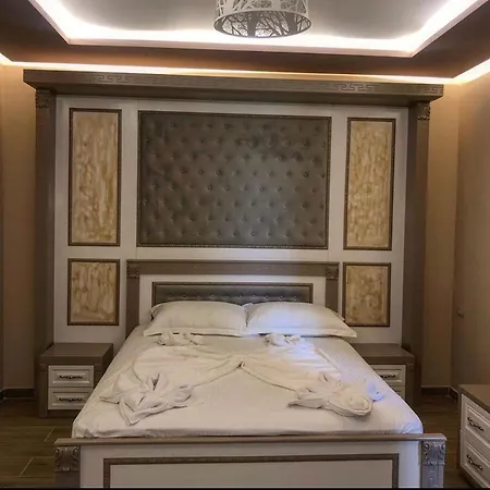 Hotel Univers Bajram Curri