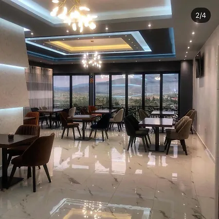 Ξενοδοχείο Universi