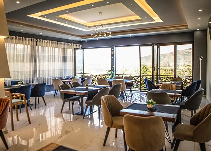 Universi * Bajram Curri