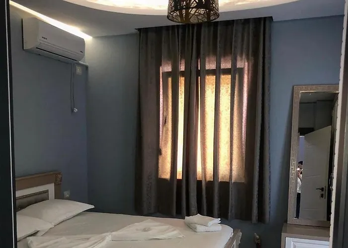 Universi Hotel Bajram Curri